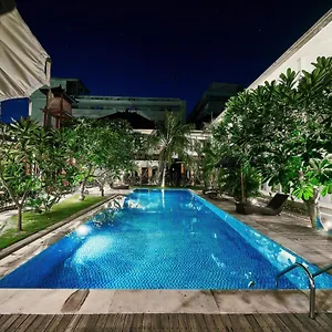 Easy Surf Camp Hotel Kuta Lombok